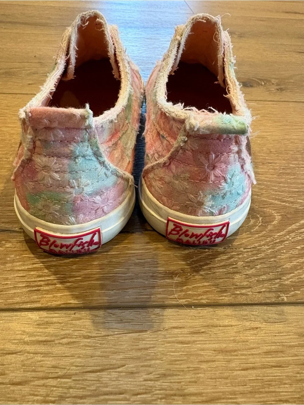 Blowfish Girls Slip-On Floral Sneakers in Pink and Mint